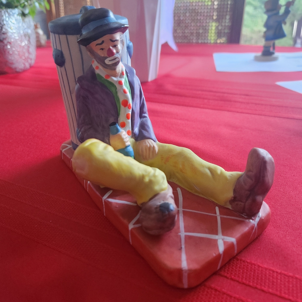 Emmett Kelly Jr. Flambro Clown Sitting Book End